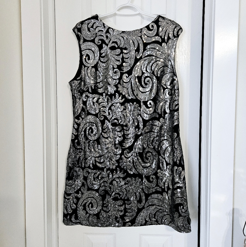 Le Chateau party dress size L